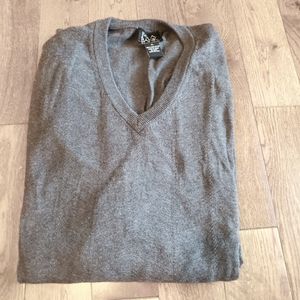 Jos A Banks Signature Collection vneck sweater